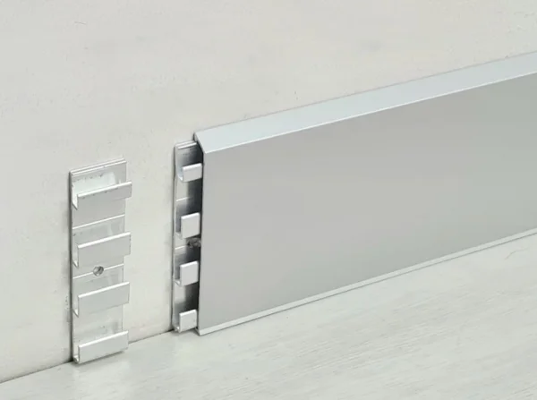 Алюминиевый плинтус Fezard Кабельный ALP-С70 Алюминий 70*10*2500 мм в Стерлитамаке