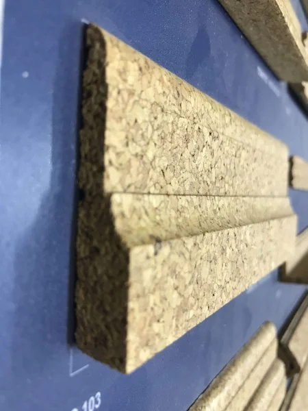 Плинтус пробковый ArtCorkDesing С 103 лакированный 12х65х910 мм в Стерлитамаке