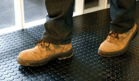 Противоскользящее резиновое покрытие Пятачки (1,0х10м) в Стерлитамаке